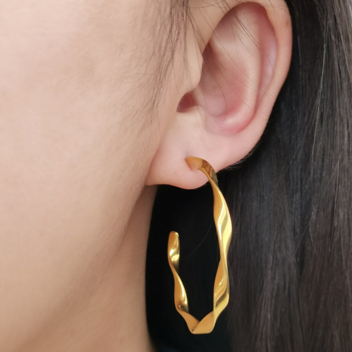 C-shaped Gold Twisted Hoop Earrings