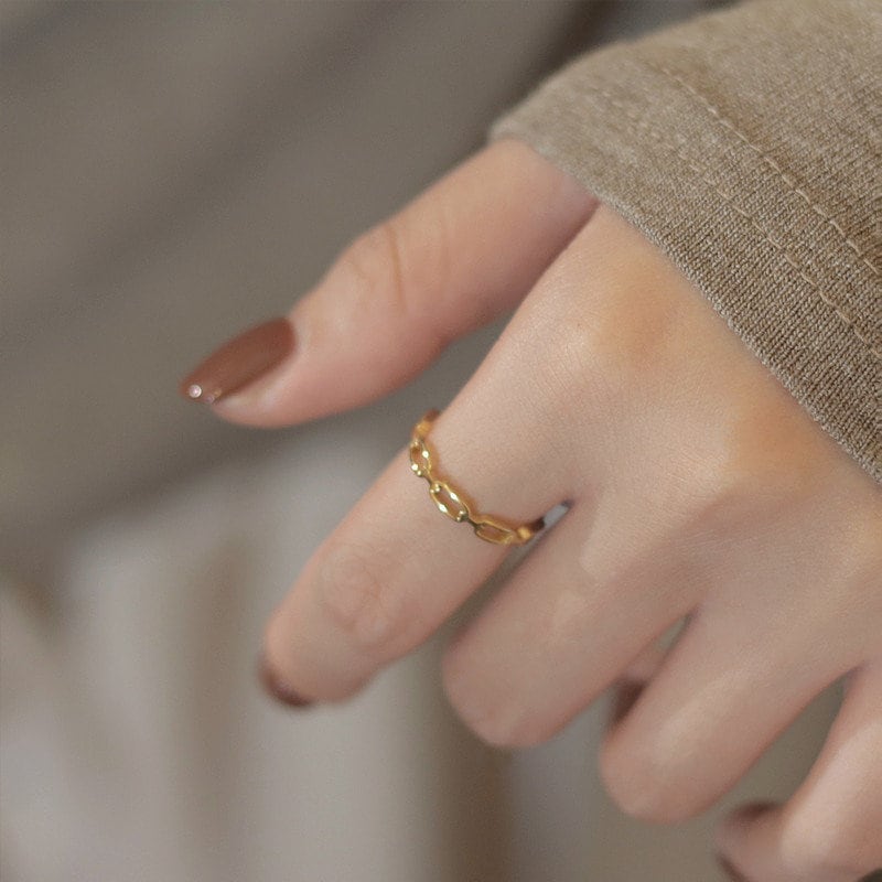 Dainty Gold Link Ring, Minimalist Stacking Ring