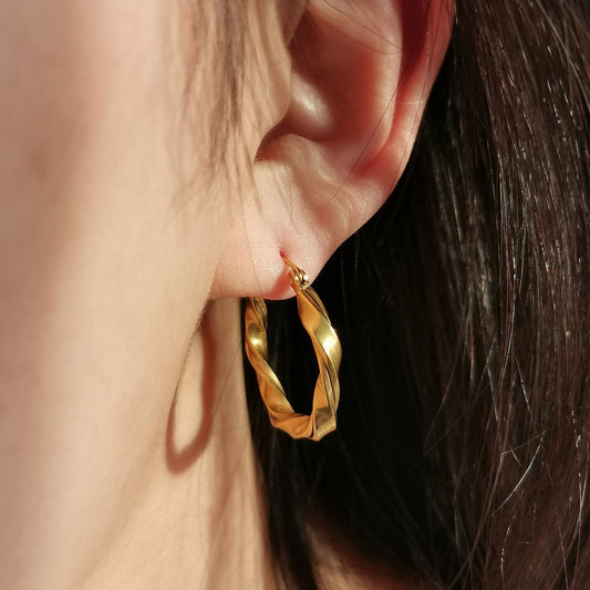 25mm Gold Twist Hoop Earrings