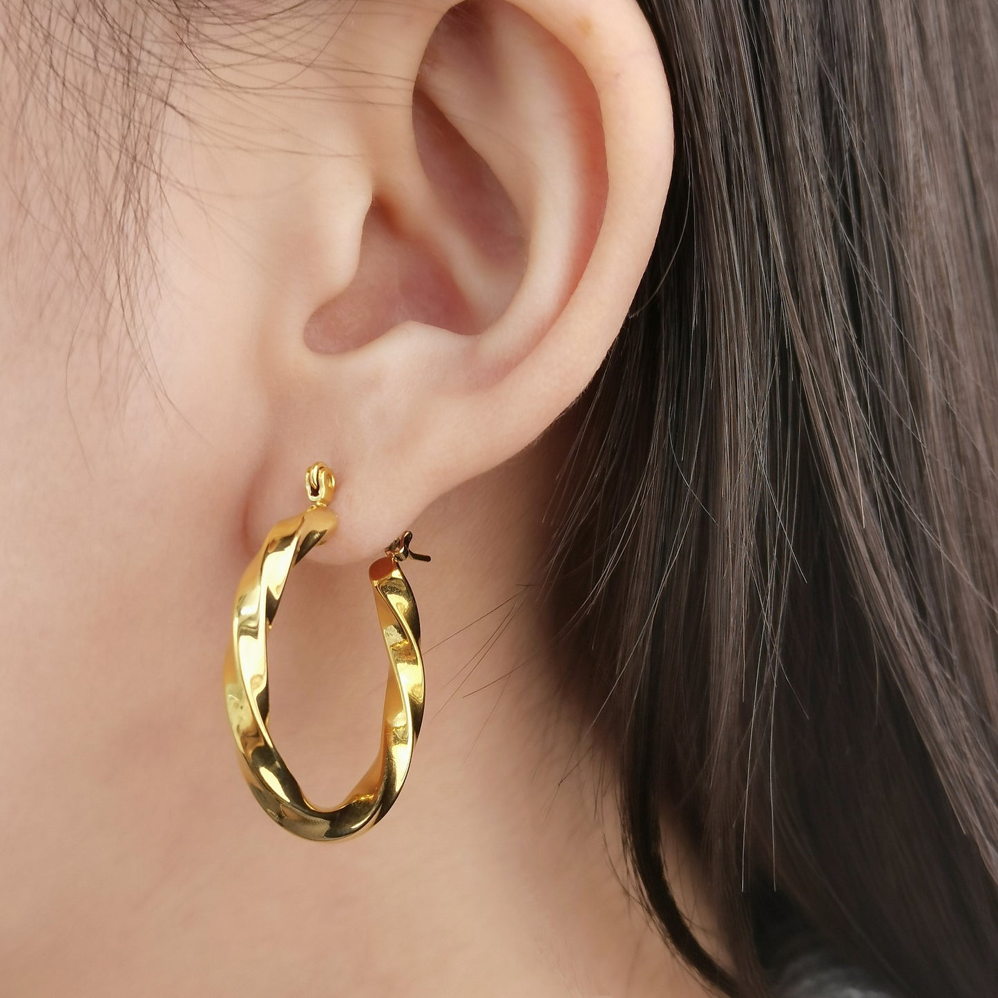 Chunky Gold wisted Hoop Earrings, Round/Oblong Twist Hoops