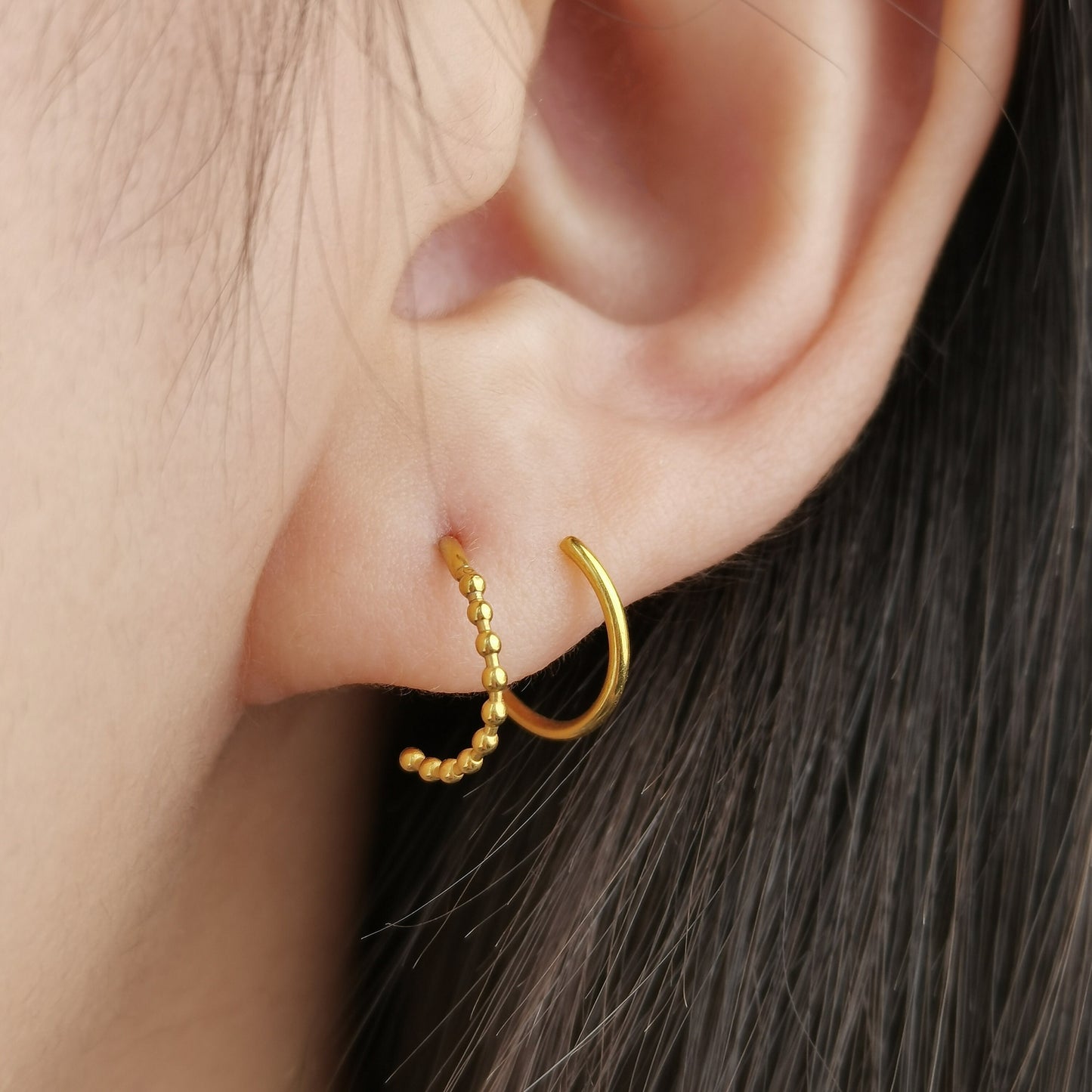 Single Pierced Double Hoops Spiral Earrings