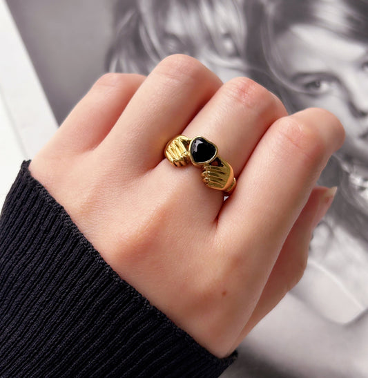 Vintage Black Heart Claddagh Ring