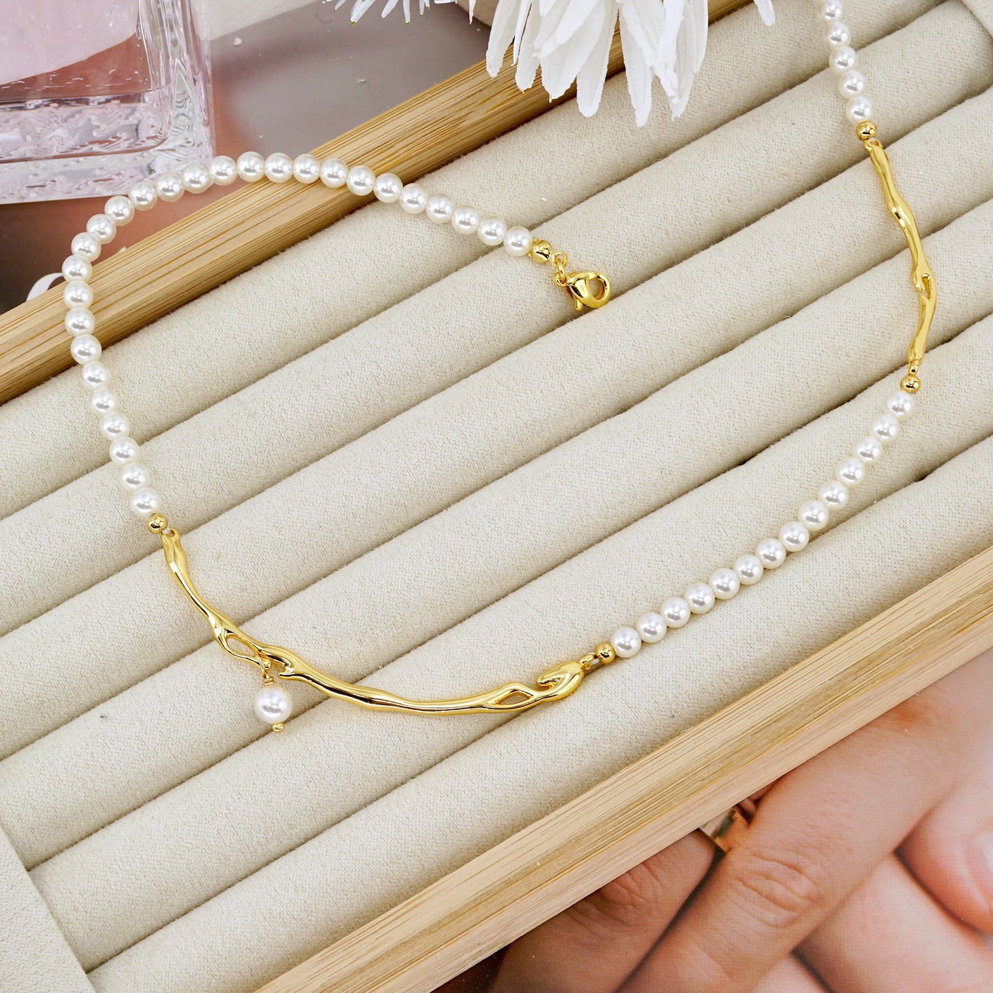 Pearl Choker Necklace White/Grey Pearl Beads 4mm