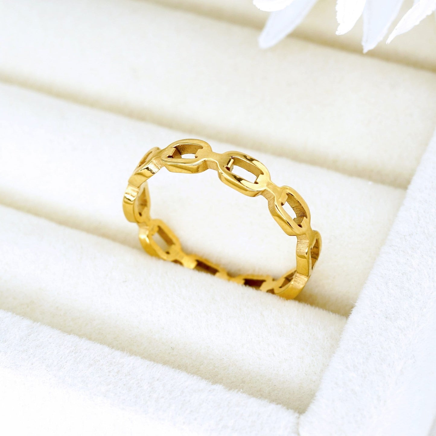 Dainty Gold Link Ring, Minimalist Stacking Ring