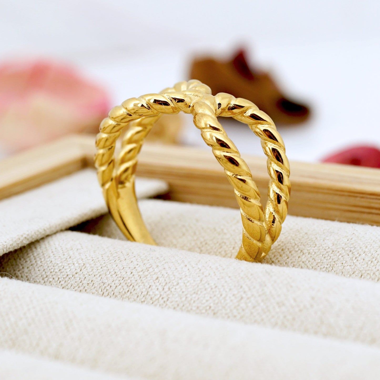 Gold Twist Ring, Rope Infinity Band