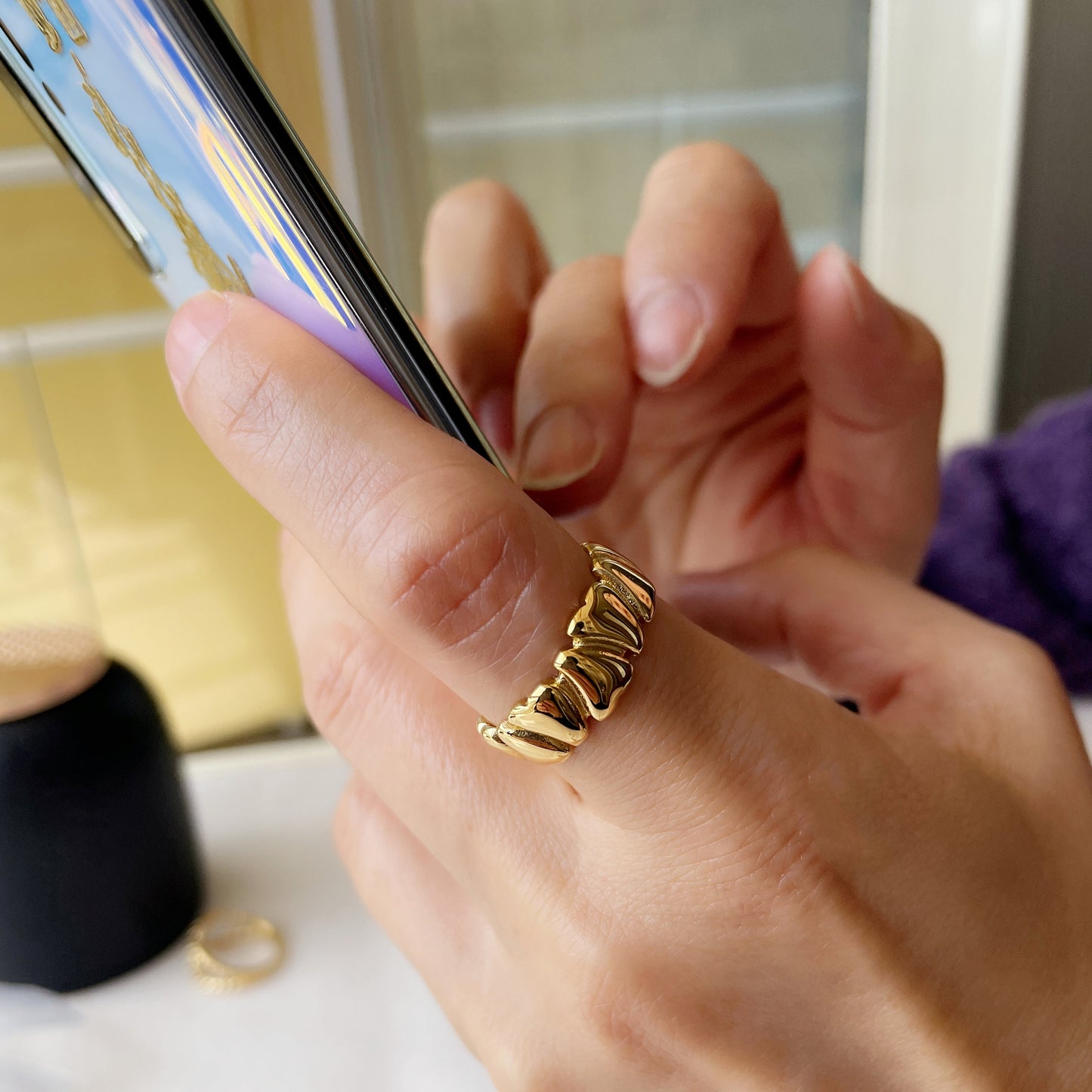 Minimalist Gold Heart-to-heart Ring