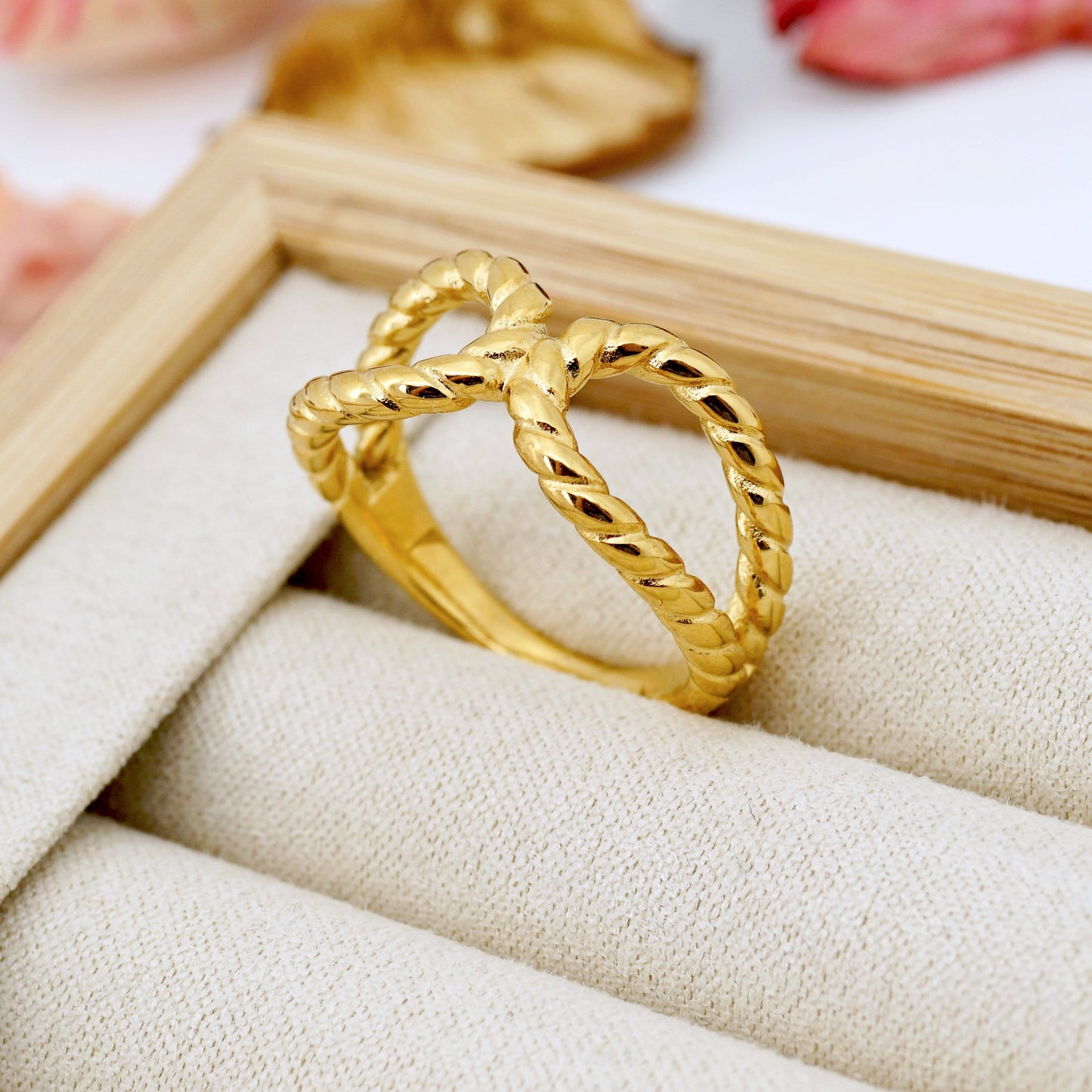 Gold Twist Ring, Rope Infinity Band