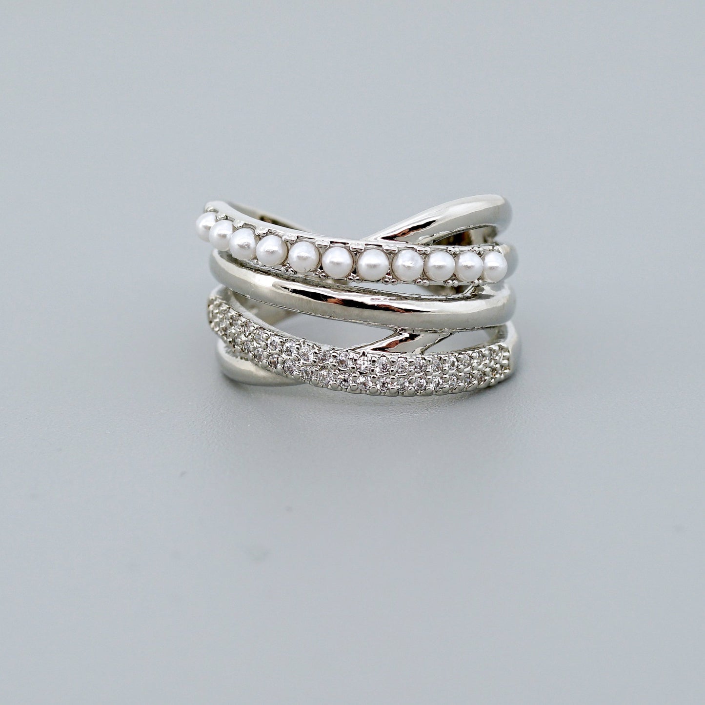 Adjustable Pearl Intertwined Ring Criss Cross Band